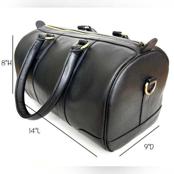 *** This has minor flaws*** Leather Duffle, Small Duffle, Day trip Bag - Picture 9 of 16